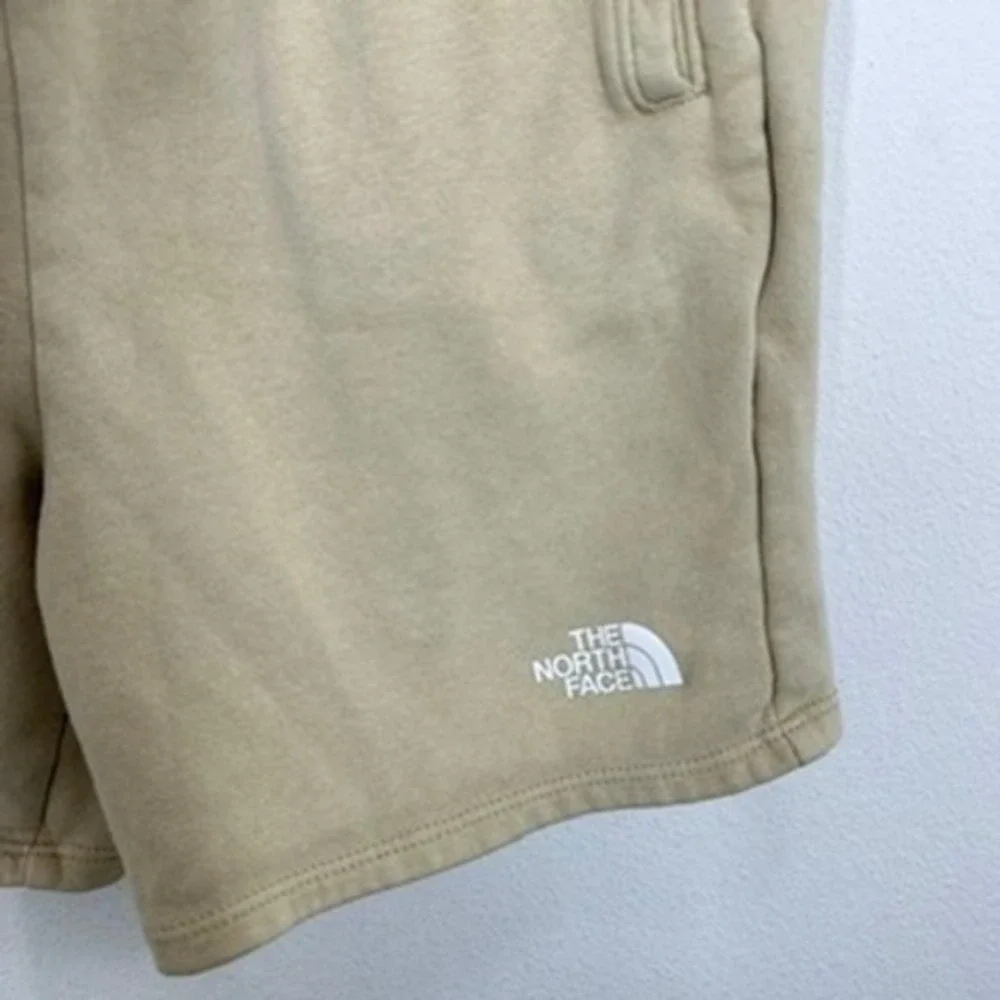 The North Face Boys Size Large‎ Tan Fleece Sweat Shorts Casual Comfort Sporty